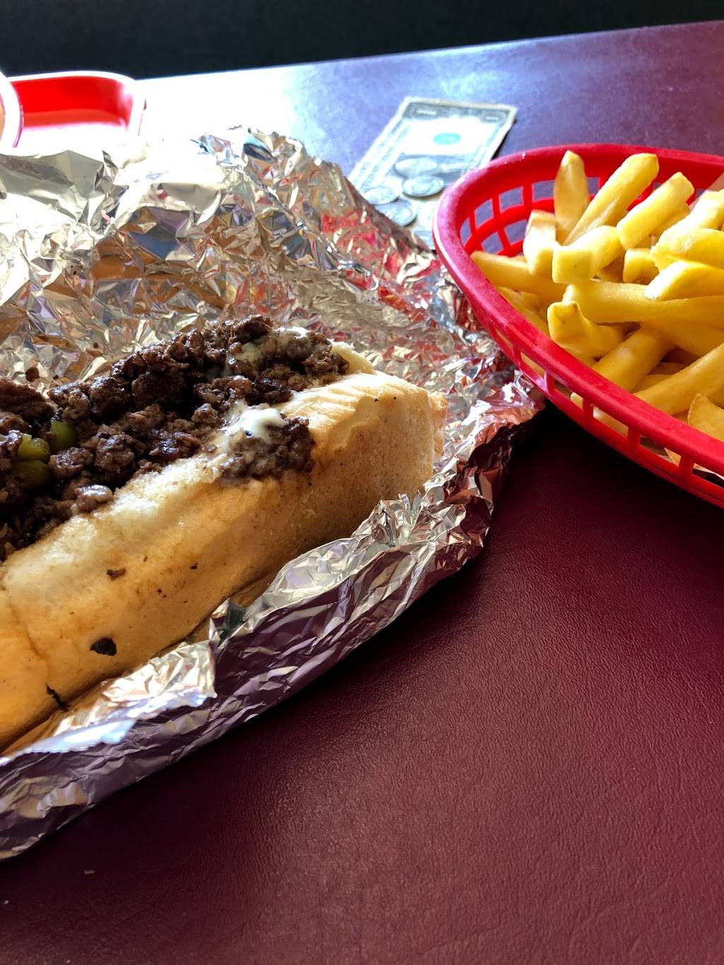 A Taste Of Philadelphia | restaurant | 2533 James St, Syracuse, NY 13206, USA | 3154639422 OR +1 315-463-9422