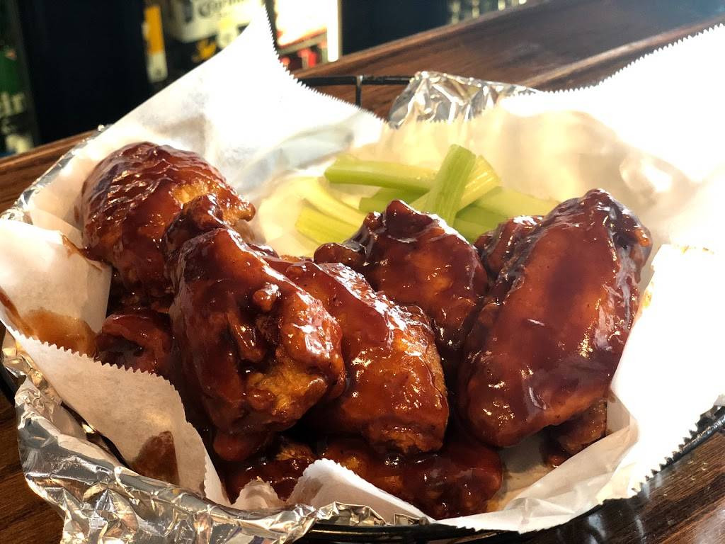 The Ugly Mutt | restaurant | 562 Lincoln St, Oxford, PA 19363, USA | 6109989000 OR +1 610-998-9000