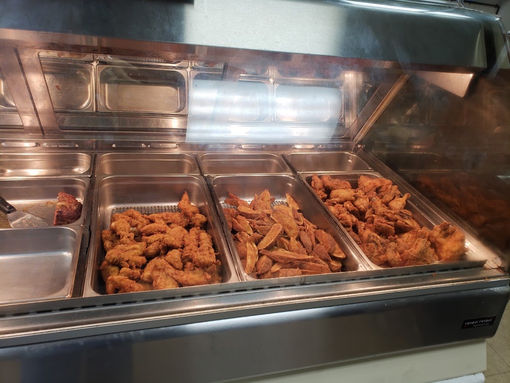 Daves Food Mart Norwalk | restaurant | 84 Benedict Ave, Norwalk, OH 44857, USA | 4196687423 OR +1 419-668-7423