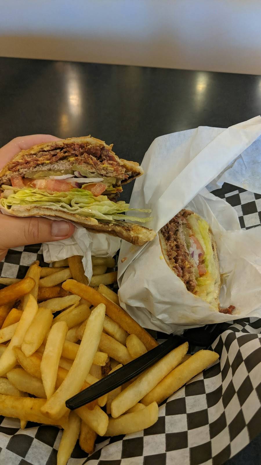 Hot Off The Grill | restaurant | 12800 Seal Beach Blvd, Seal Beach, CA 90740, USA | 5624932722 OR +1 562-493-2722