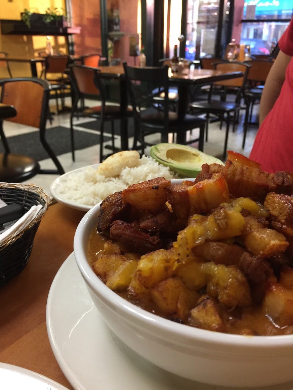 Punto Rojo | restaurant | 16 Bennington St, Boston, MA 02128, USA | 6175697770 OR +1 617-569-7770