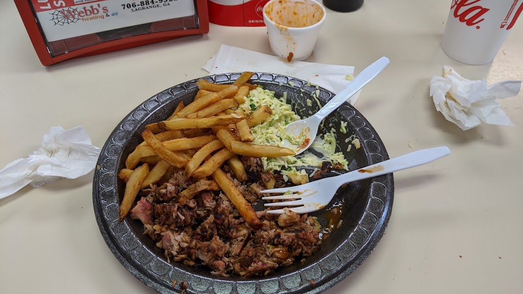 Moores Whistling Pig Cafe | cafe | 572 S Main Ave, Pine Mountain, GA 31822, USA | 7066634647 OR +1 706-663-4647