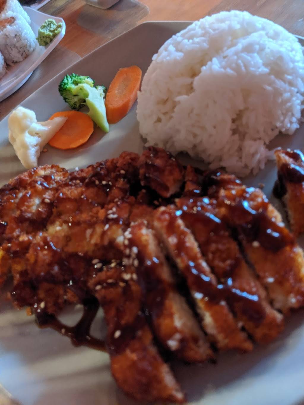 Tokyo Sushi | restaurant | 971 Eglinton Ave W, York, ON M6C 2C4, Canada | 4167836342 OR +1 416-783-6342