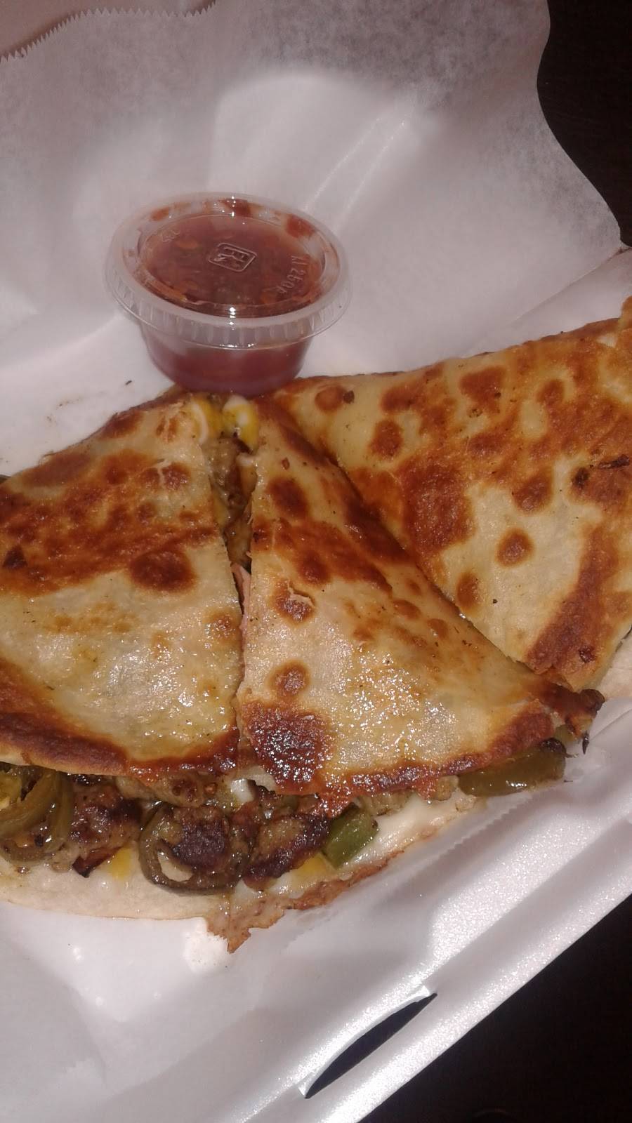 Sage House | restaurant | E Warren St, Bunker Hill, IL 62014, USA | 6185854545 OR +1 618-585-4545