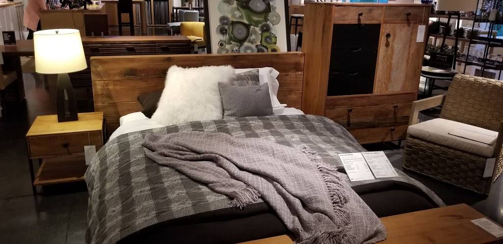 Market Common Clarendon | shopping mall | 2800 Clarendon Blvd, Arlington, VA 22201, USA | 7034424300 OR +1 703-442-4300