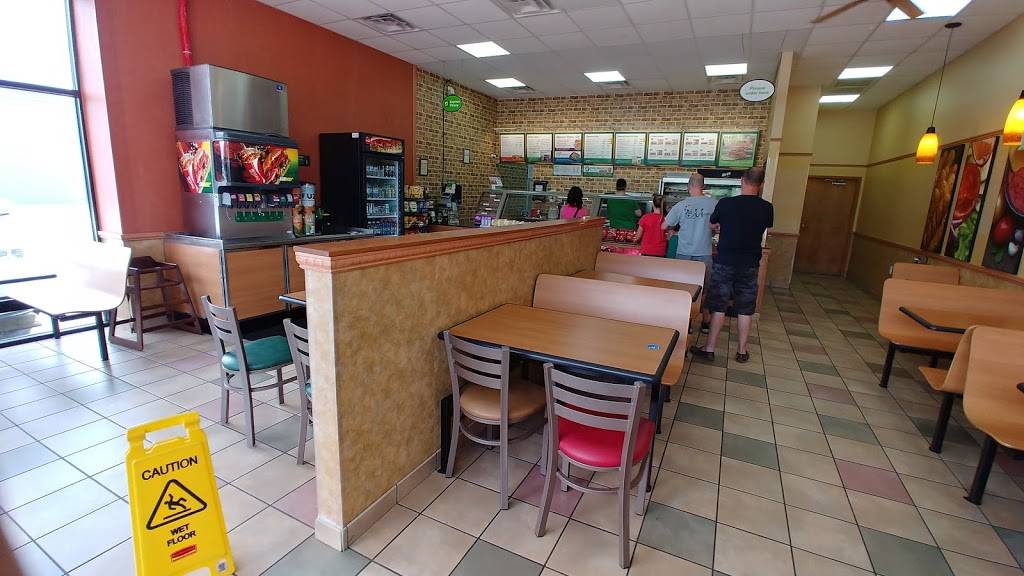 Subway Restaurants | restaurant | 1150 Sparta Pike Suite E, Lebanon, TN 37087, USA | 6159652420 OR +1 615-965-2420