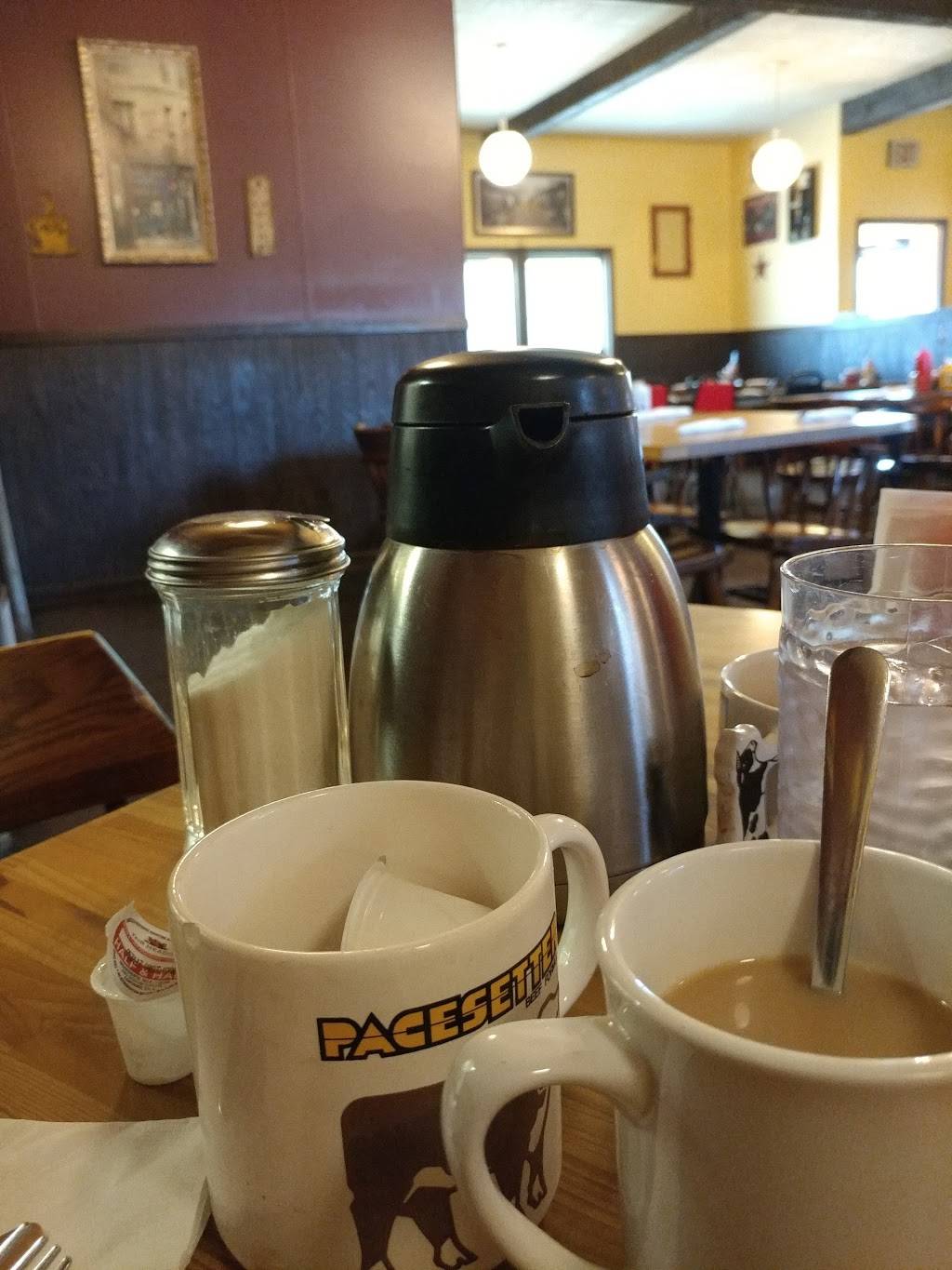 Golden Harvest Restaurant | restaurant | 135 US-14, Utica, MN 55979, USA | 5079325300 OR +1 507-932-5300