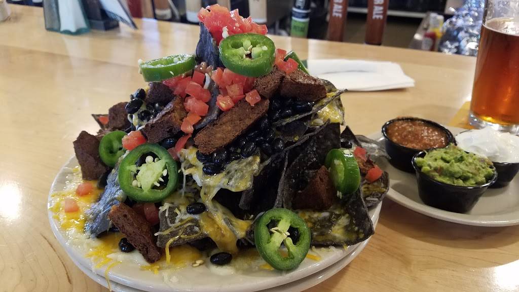 Upland Columbus Pump House | restaurant | 148 Lindsey St, Columbus, IN 47201, USA | 8127993587 OR +1 812-799-3587