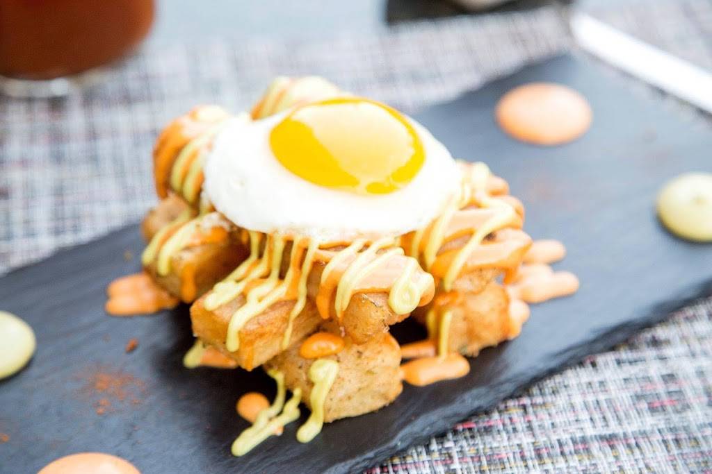 Altiro Latin Fusion-Wheaton | restaurant | 132 N Hale St, Wheaton, IL 60187, USA | 6304800397 OR +1 630-480-0397