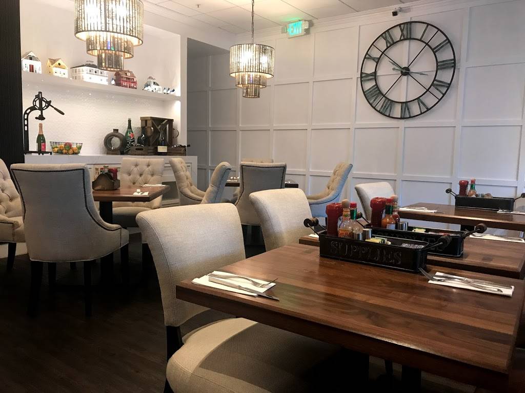 Home Plate | restaurant | 2150 Lombard St, San Francisco, CA 94123, USA | 4159224663 OR +1 415-922-4663