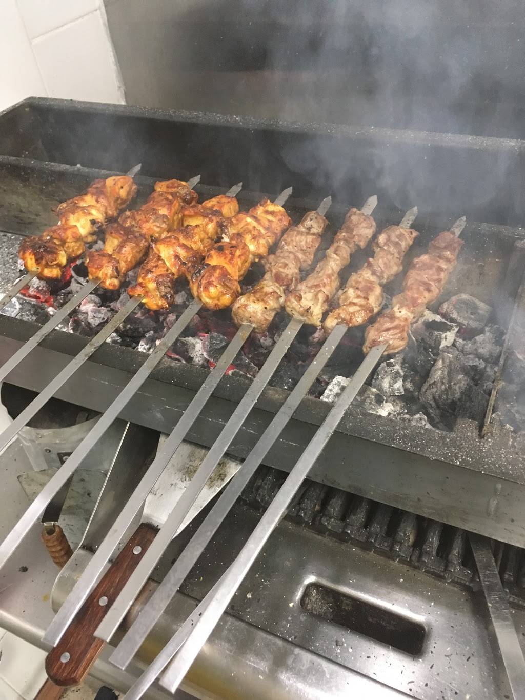 Trio | restaurant | 18134 Union Tpke, Fresh Meadows, NY 11366, USA | 7183743162 OR +1 718-374-3162