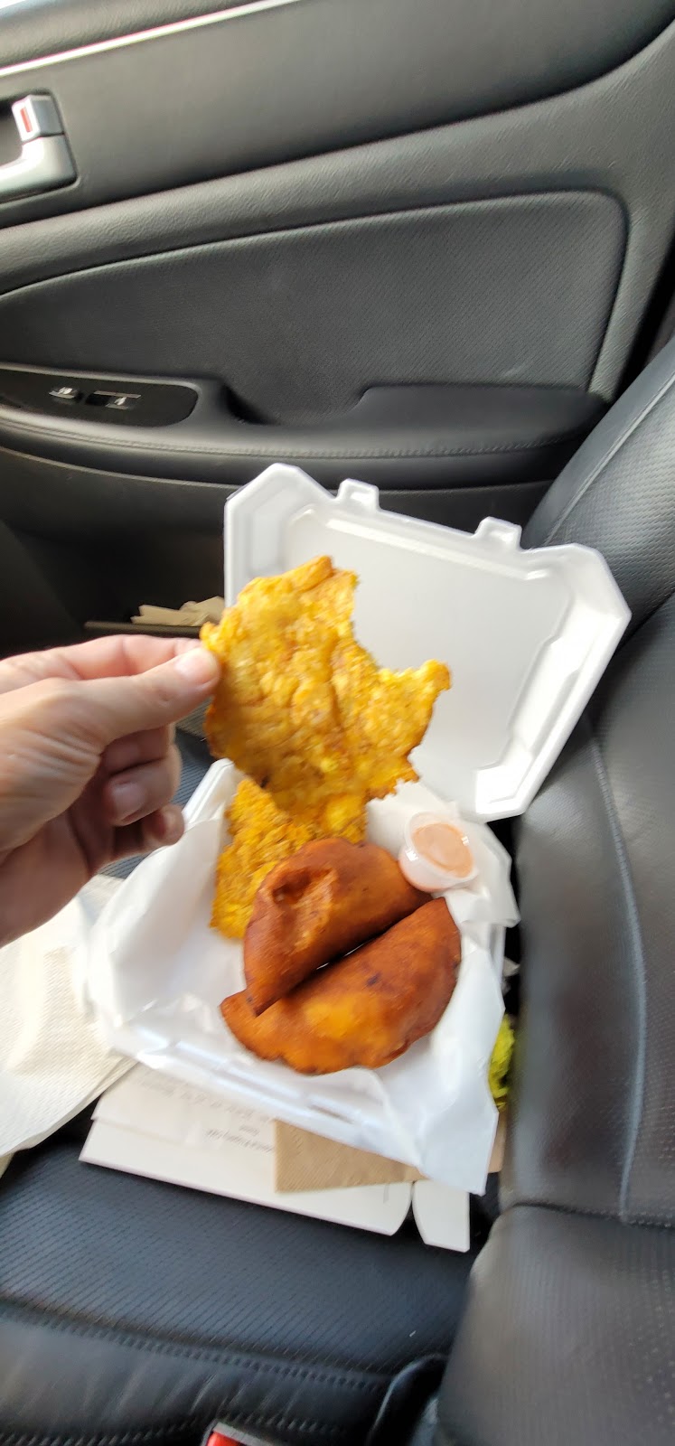 La Valenciana Comida Venezolana | restaurant | 13016 Old Hickory Blvd, Antioch, TN 37013, USA | 6292173620 OR +1 629-217-3620