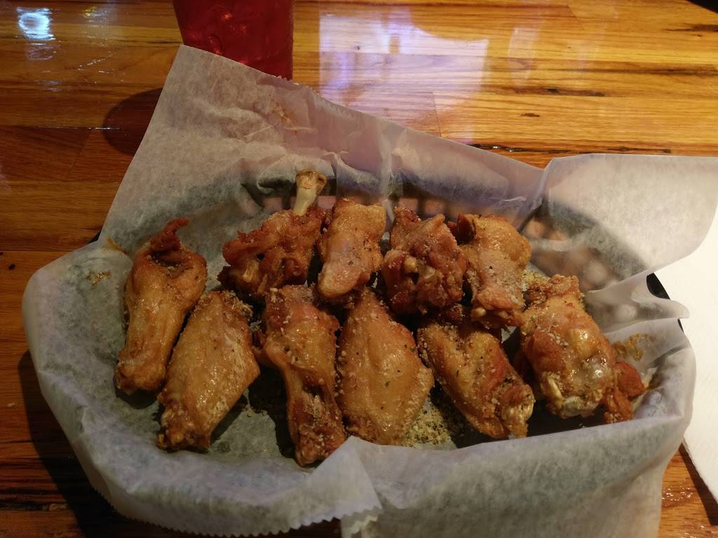 Bullfeathers | restaurant | 10535 Kingston Pike Kingston Pike, Knoxville, TN 37922, USA | 8656901786 OR +1 865-690-1786