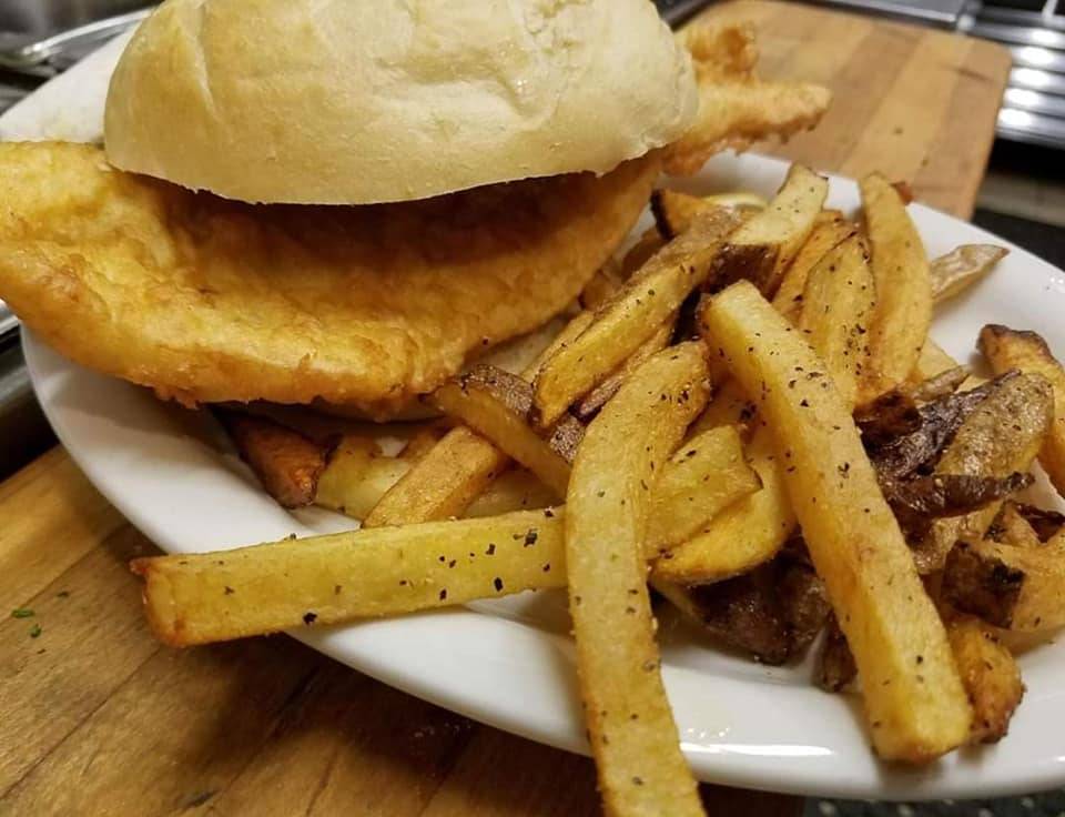 Griecos Carefree Inn Restaurant | restaurant | 903 PA-910, Indianola, PA 15051, USA | 4127679460 OR +1 412-767-9460