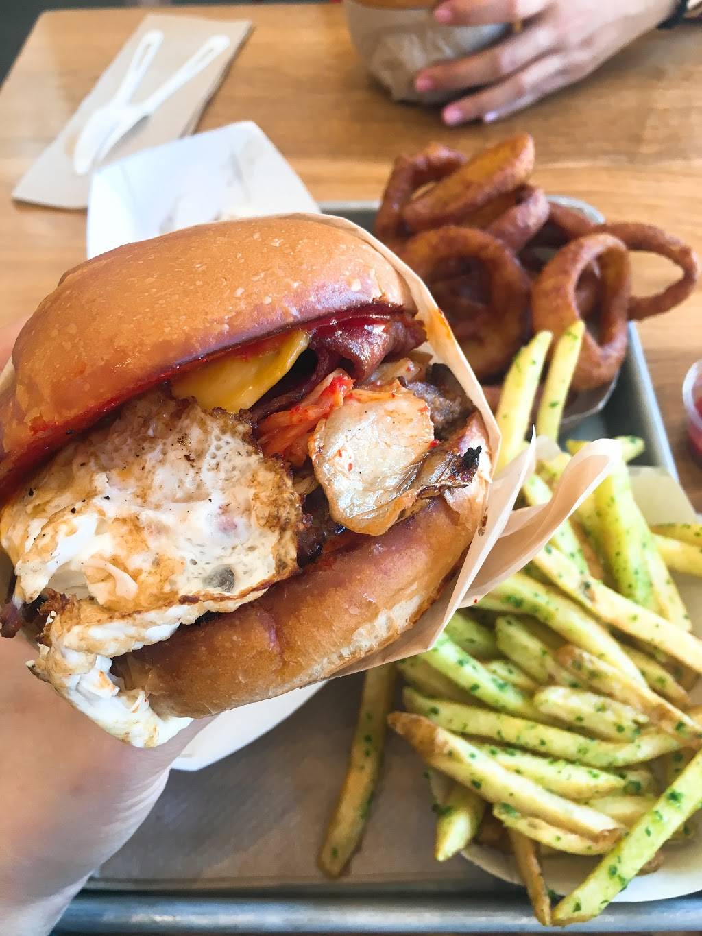 Gotts Roadside | restaurant | One Ferry Building, #6, San Francisco, CA 94111, USA | 4153183423 OR +1 415-318-3423