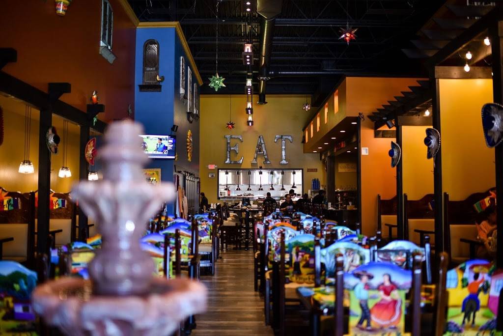 La Plaza F!esta | restaurant | 15 W Main St, Madelia, MN 56062, USA | 5076428624 OR +1 507-642-8624