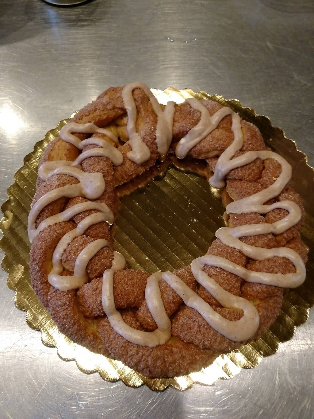 Bellas | bakery | 117 N Center Ave, Somerset, PA 15501, USA | 8144449000 OR +1 814-444-9000