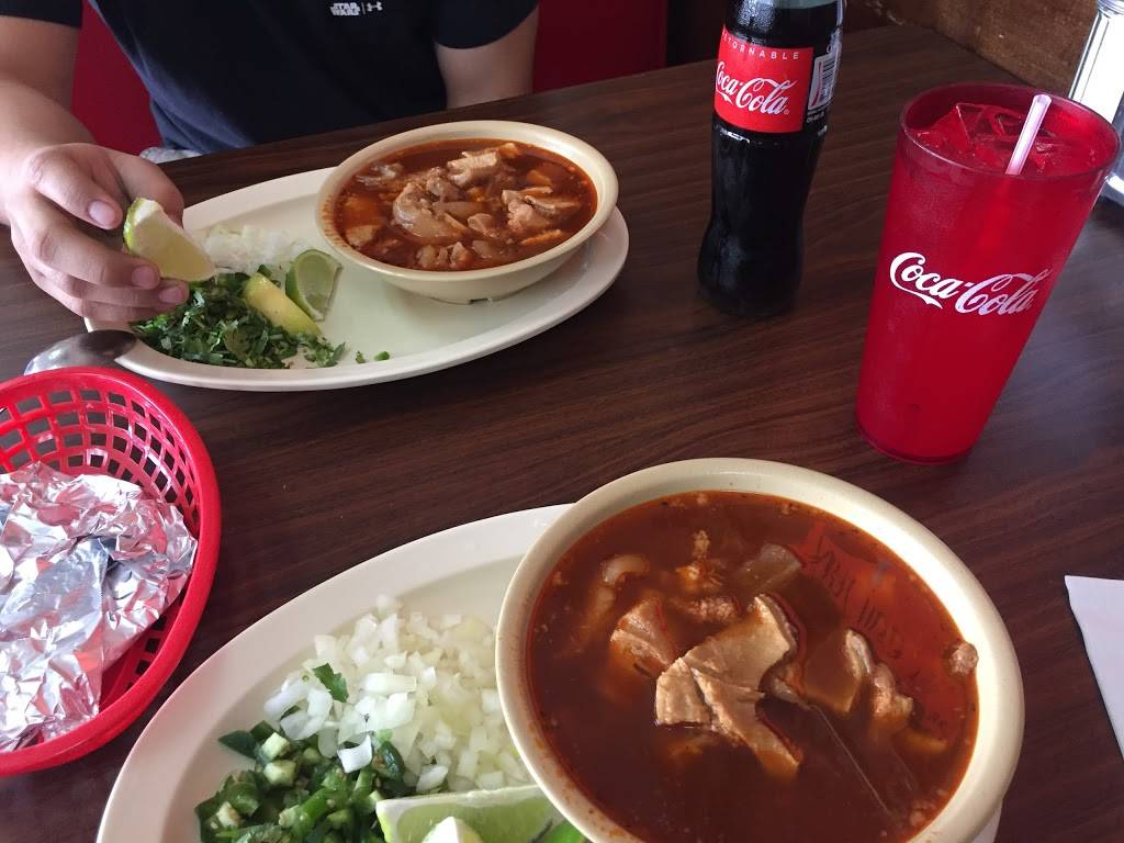 Juanitos Restaurant | restaurant | 3200 Telephone Rd, Houston, TX 77023, USA | 8324264462 OR +1 832-426-4462