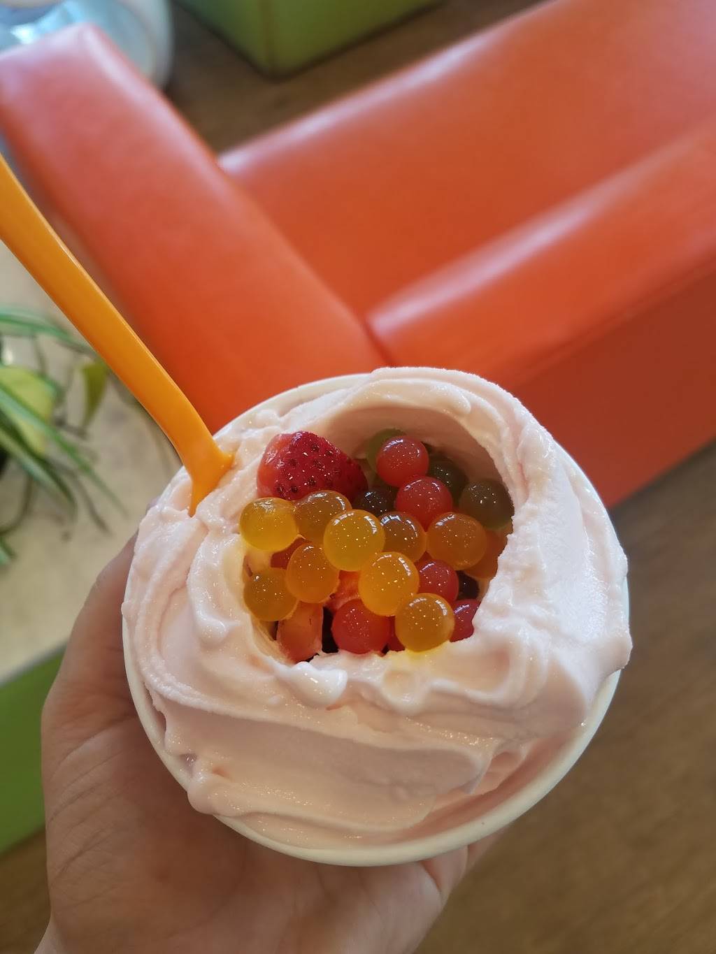 Orange Leaf | restaurant | 133 Town Center Avenue, Columbiana, OH 44408, USA | 3308920862 OR +1 330-892-0862
