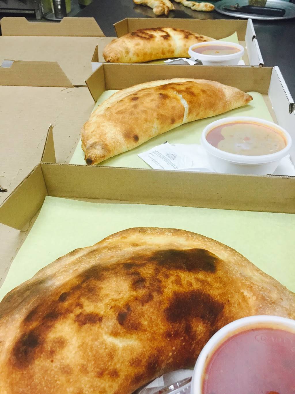 Venice Pizza | restaurant | 4645 W Maryland Ave, Glendale, AZ 85301, USA | 6239340000 OR +1 623-934-0000