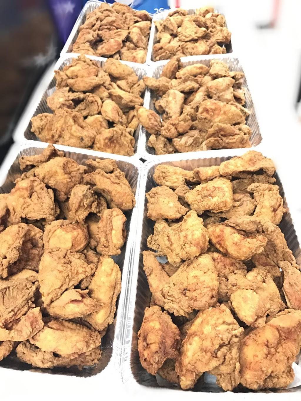 J J Fish & Chicken | restaurant | 20225 Eight Mile Rd, Detroit, MI 48219, USA | 3135339950 OR +1 313-533-9950