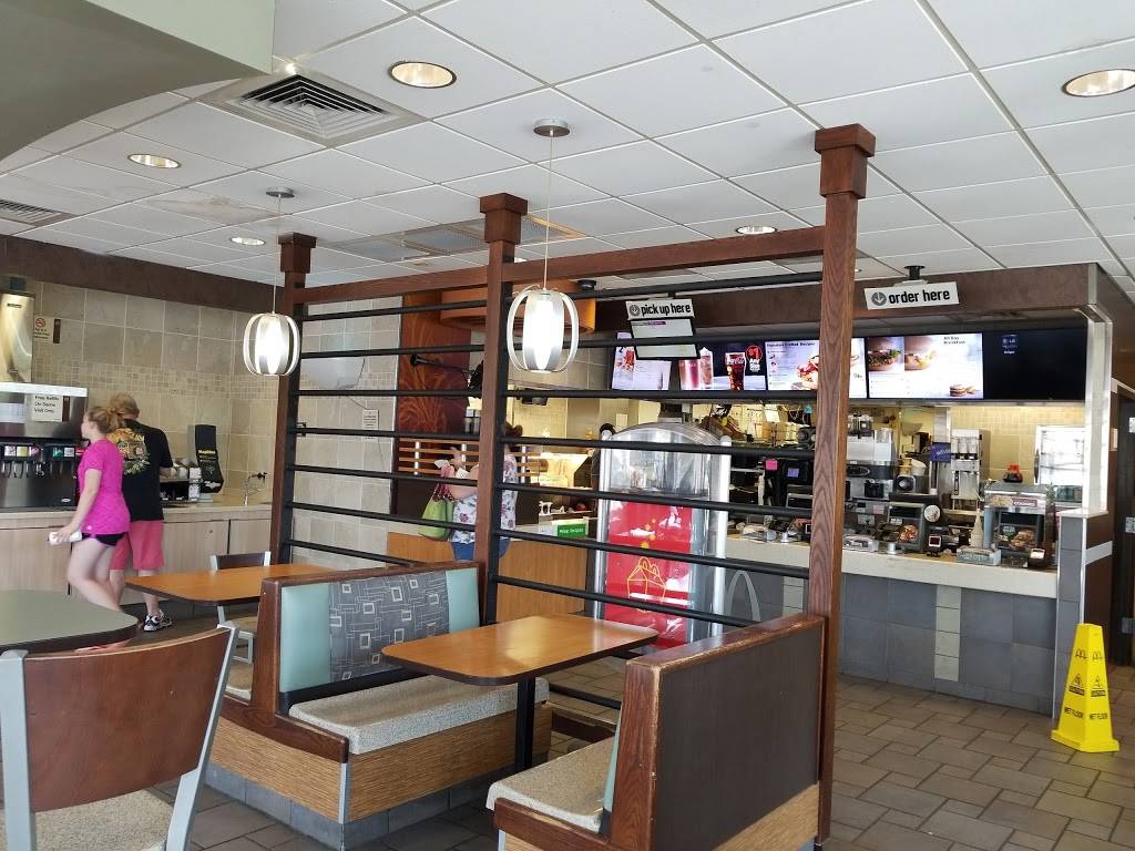 McDonalds | cafe | 2612 8th Ave S, Nashville, TN 37204, USA | 6153837045 OR +1 615-383-7045