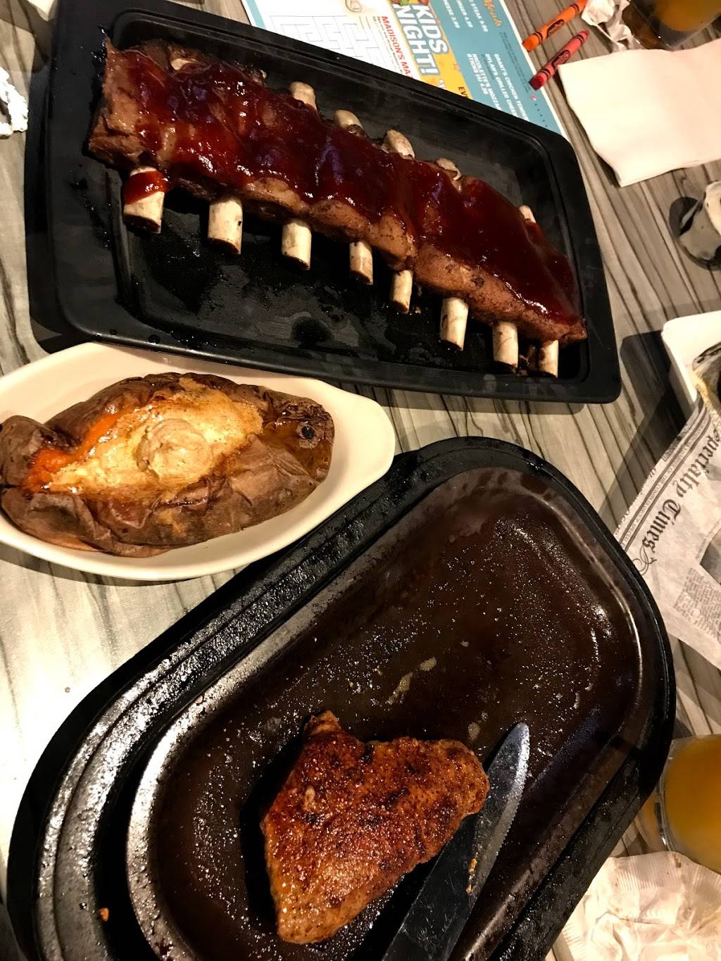 Branns Steakhouse & Grille | restaurant | 4157 Division Ave S, Wyoming, MI 49548, USA | 6165345421 OR +1 616-534-5421