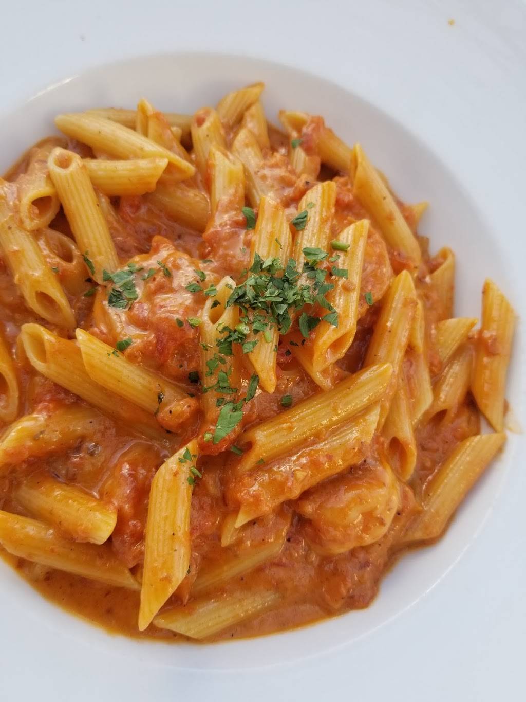 La Tavola | restaurant | 702 Highland Ave, Waterbury, CT 06708, USA | 2037552211 OR +1 203-755-2211