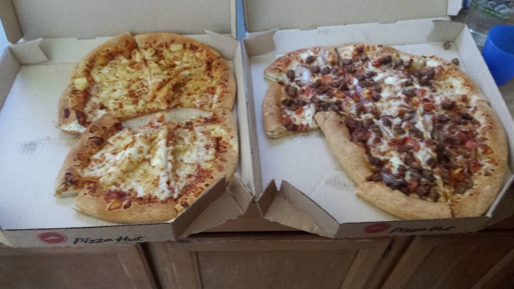 Pizza Hut | meal takeaway | 18187 E Hampden Ave, Aurora, CO 80013, USA | 3036801397 OR +1 303-680-1397
