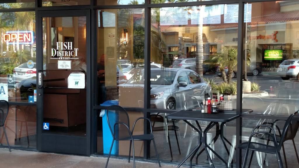 Fish District | meal takeaway | 665 San Rodolfo Dr, Solana Beach, CA 92075, USA | 8582994888 OR +1 858-299-4888