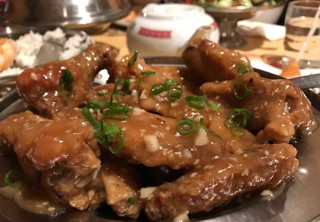 Hong Chow Restaurant | restaurant | 1959 Tecumseh Rd W, Windsor, ON N9B 1V7, Canada | 5192525669 OR +1 519-252-5669