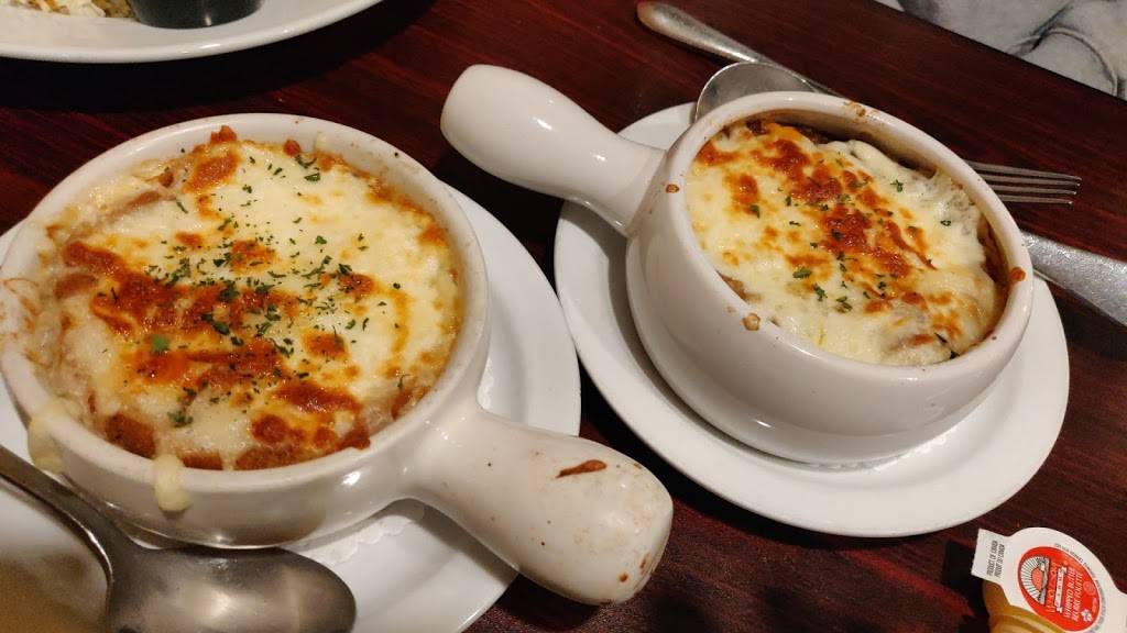 The Iron Skillet Wasaga Beach | restaurant | 1531 County Rd 92, Wasaga Beach, ON L9Z 2B7, Canada | 7054295804 OR +1 705-429-5804