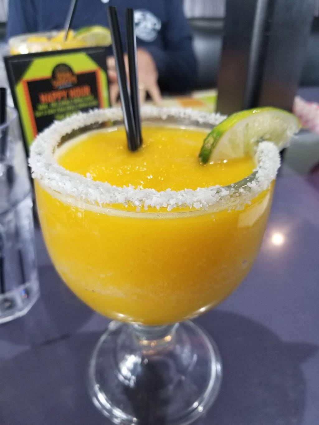 Urban Sombrero | restaurant | 16221 E 40th Ave, Denver, CO 80239, USA | 3033731133 OR +1 303-373-1133