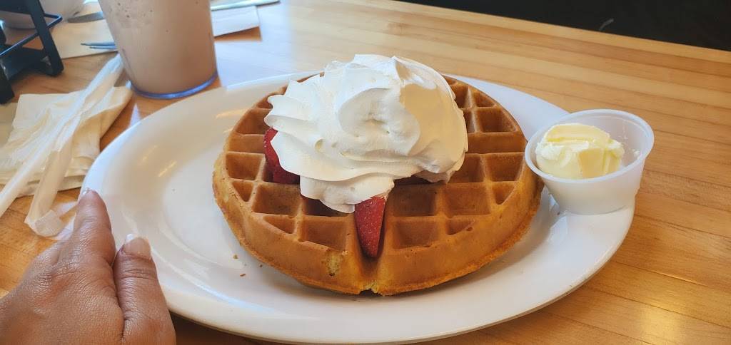 Bagel Bar East | bakery | 1990 NE 123rd St, North Miami, FL 33181, USA | 3058957022 OR +1 305-895-7022