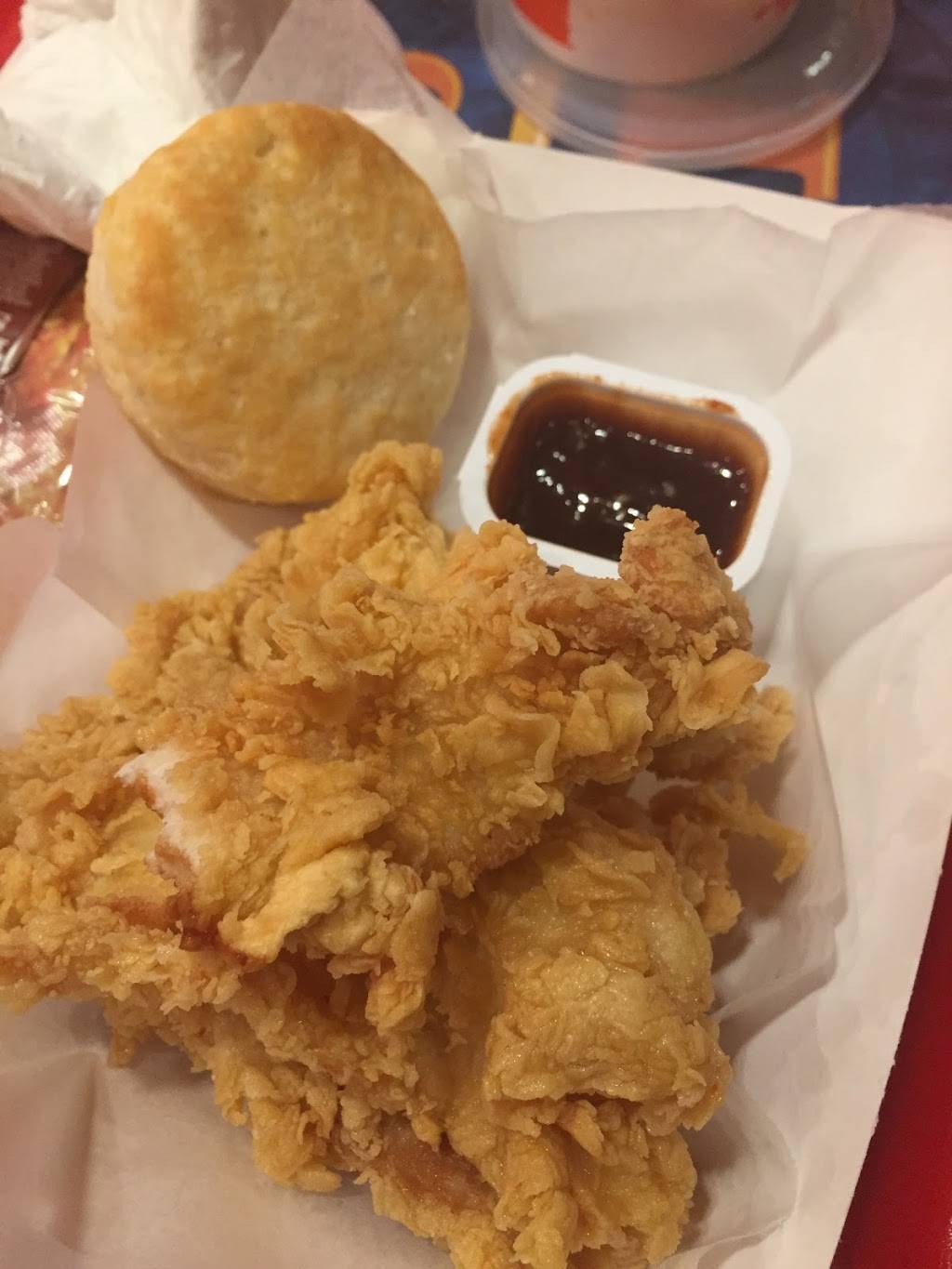 Popeyes | restaurant | 497 Connecticut Ave, Norwalk, CT 06854, USA | 2036423467 OR +1 203-642-3467