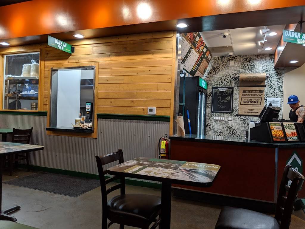 Wingstop | restaurant | 1420 S Riverside Ave #8C, Rialto, CA 92376, USA | 9094912293 OR +1 909-491-2293