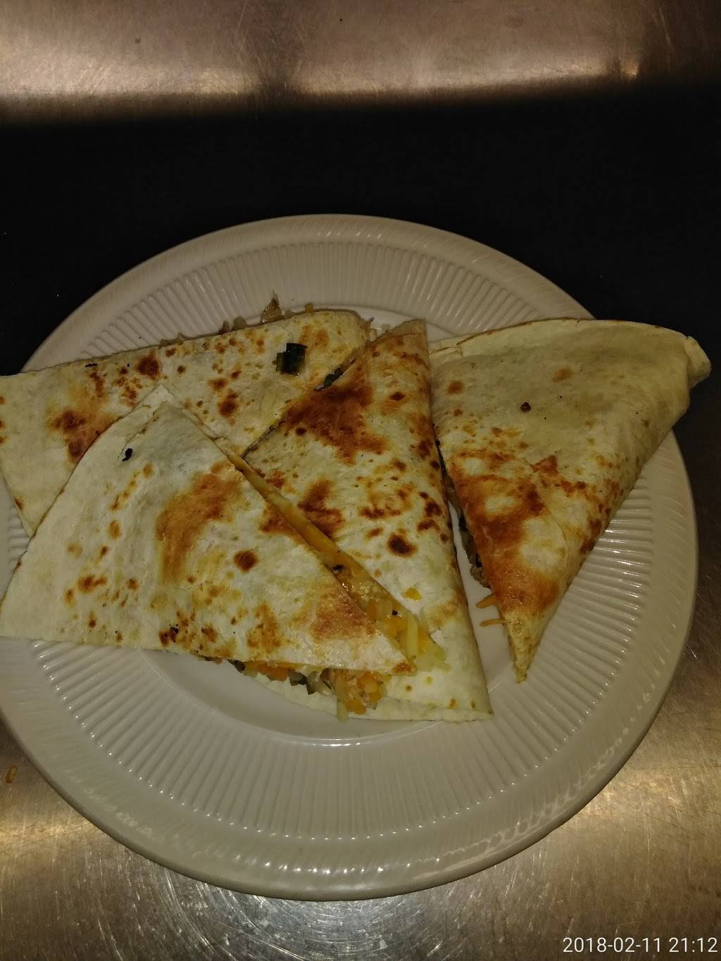 Humptys | restaurant | 10 Rockridge Rd, Englewood, OH 45322, USA | 9378321234 OR +1 937-832-1234