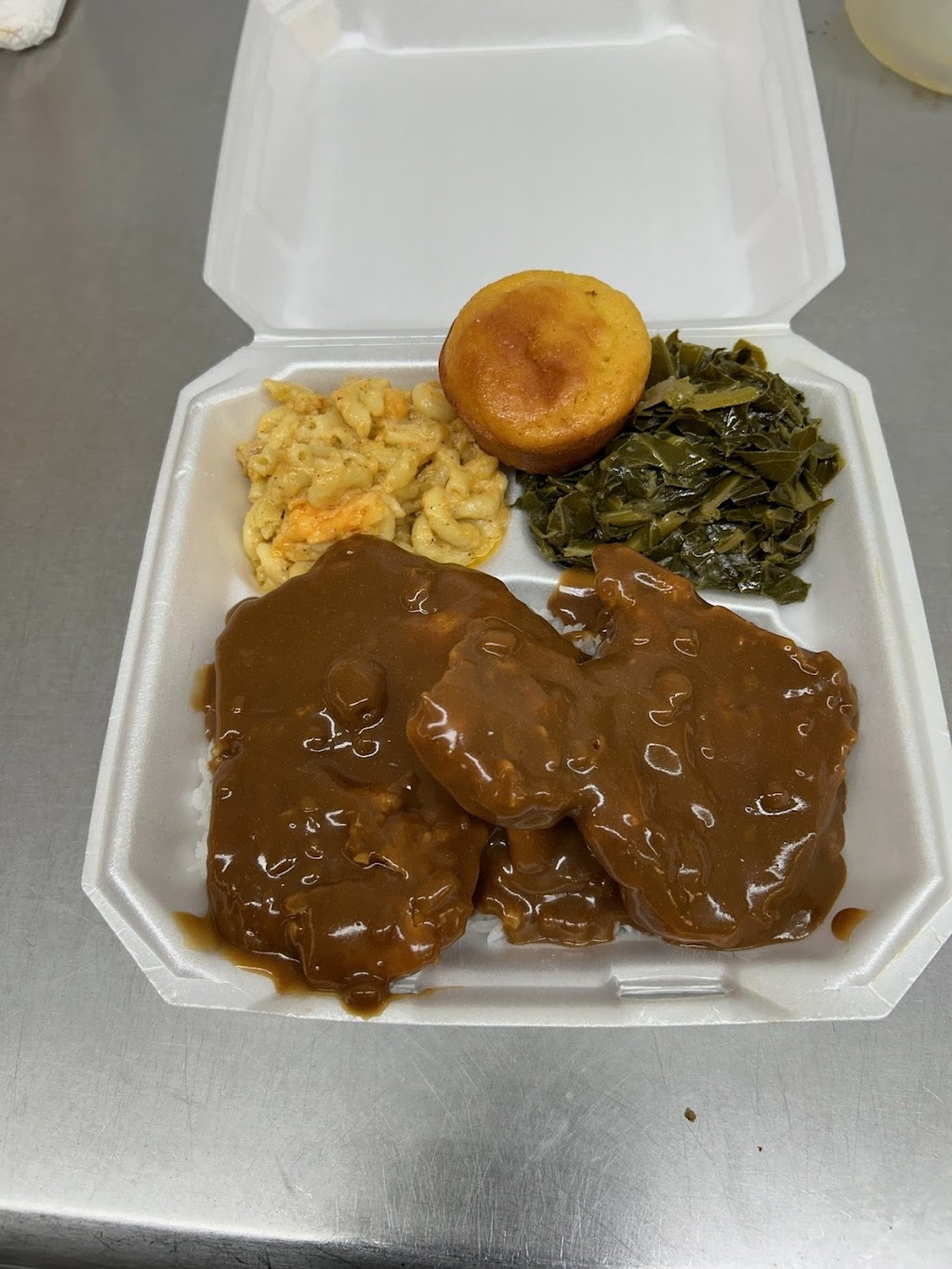 Bs Cafe Soul Food | restaurant | 2301 N Pace Blvd, Pensacola, FL 32505, USA | 8504340940 OR +1 850-434-0940