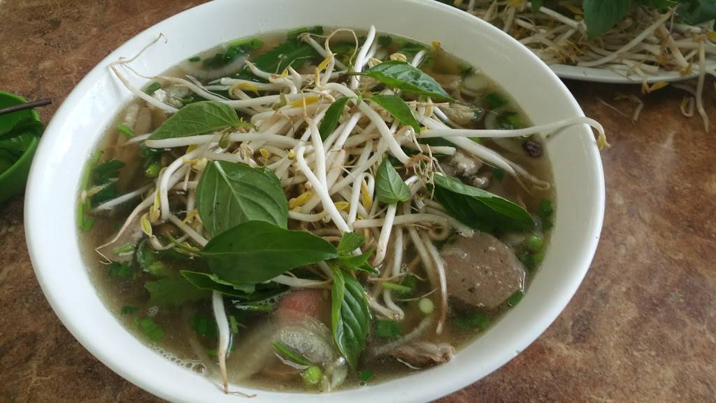 Pho 97 Oriental Restaurant | restaurant | 6800 49th St N, St. Petersburg, FL 33713, USA | 7275261997 OR +1 727-526-1997