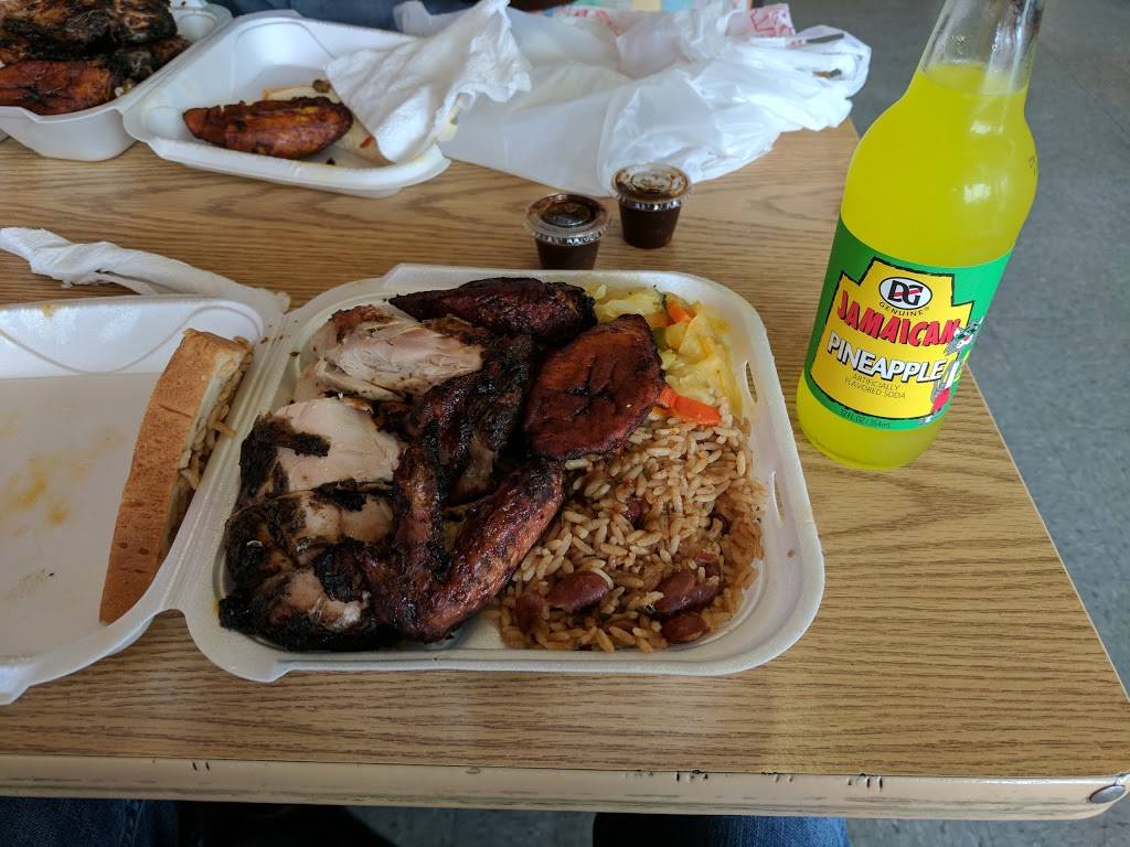 Montego Bay Restaurant & Grill | restaurant | 700 Bellwood Ave, Bellwood, IL 60104, USA | 7085474625 OR +1 708-547-4625