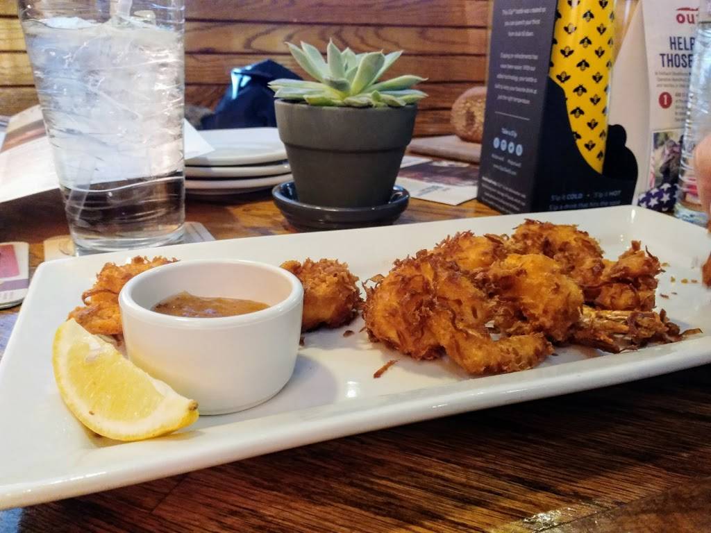 Outback Steakhouse | restaurant | 2402 N Prospect Ave, Champaign, IL 61822, USA | 2173983322 OR +1 217-398-3322