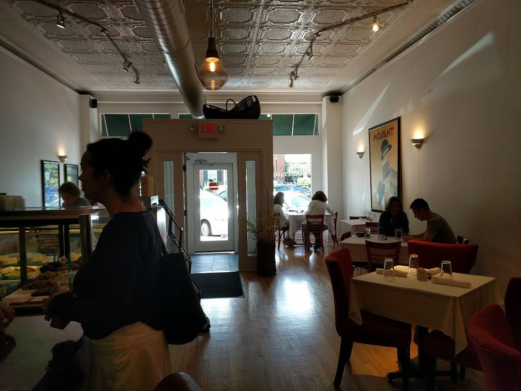 An Apple A Day Catering & Megs Cafe | cafe | 317 Park Ave, Glencoe, IL 60022, USA | 8478352620 OR +1 847-835-2620