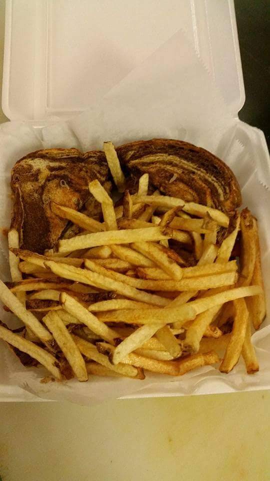 Walrus Subs | restaurant | 760 Youngstown Warren Rd, Niles, OH 44446, USA | 3305056083 OR +1 330-505-6083