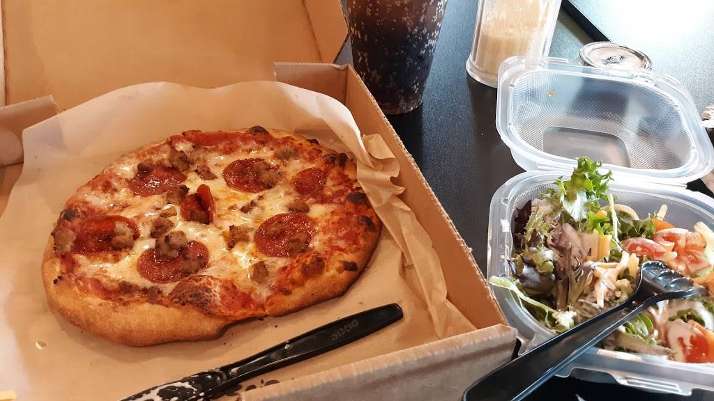 Pizza Platoon | restaurant | 460 Town Center Pkwy, Slidell, LA 70458, USA | 9853265880 OR +1 985-326-5880