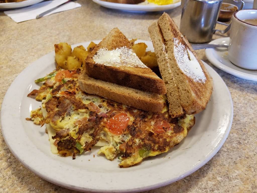 Alexanders Family Restaurant | restaurant | 391 Crescent St, Brockton, MA 02302, USA | 5085848834 OR +1 508-584-8834