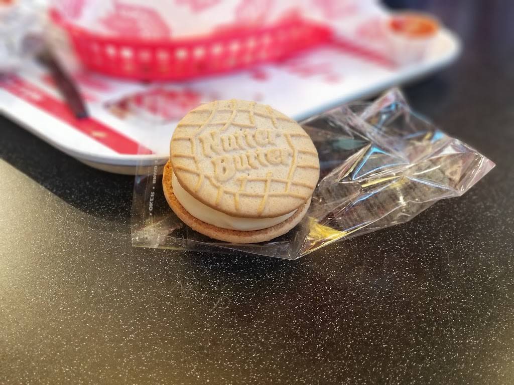 Freddys Frozen Custard & Steakburgers | restaurant | 21420 Kuykendahl Rd, Spring, TX 77379, USA | 2817715208 OR +1 281-771-5208