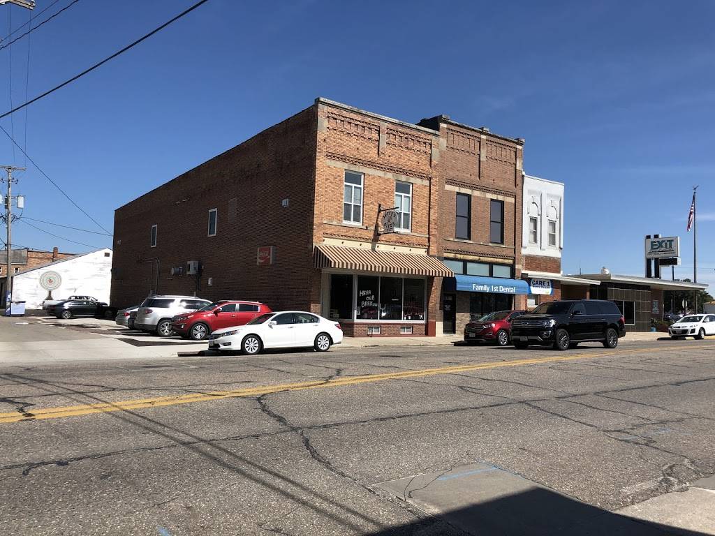 Jerrys Pizza | restaurant | 25 Plymouth St NE, Le Mars, IA 51031, USA | 7125468146 OR +1 712-546-8146