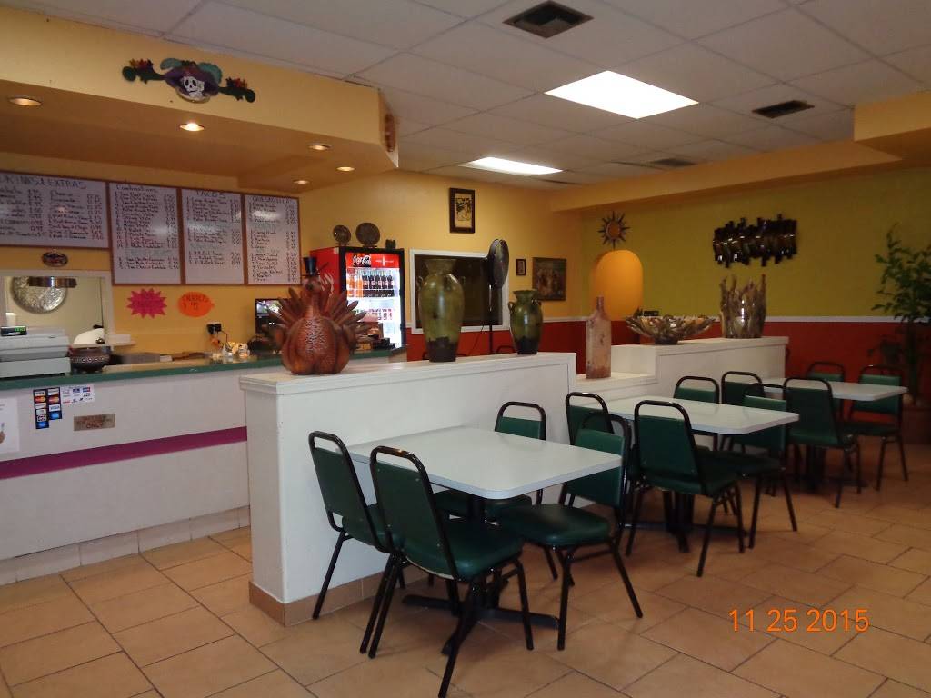 Papas & Tacos Mexican Food | restaurant | 2239 1st Ave, San Diego, CA 92101, USA | 6192336079 OR +1 619-233-6079