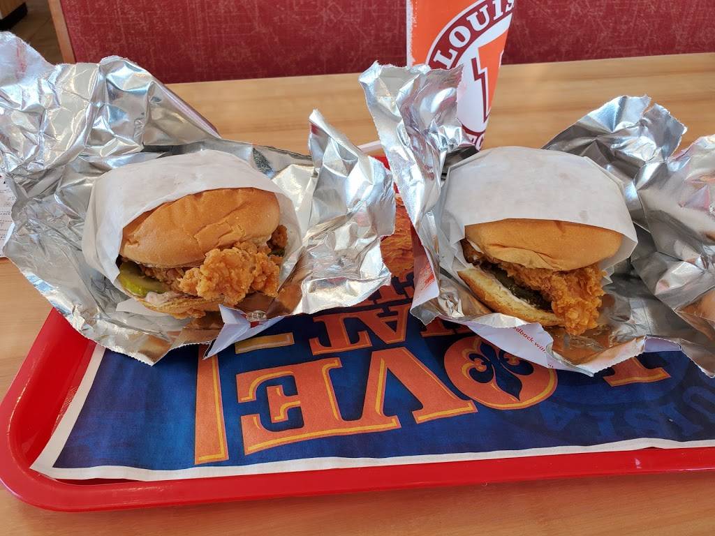 Popeyes Louisiana Kitchen | restaurant | 2120 Main St, Longmont, CO 80501, USA | 7203783224 OR +1 720-378-3224