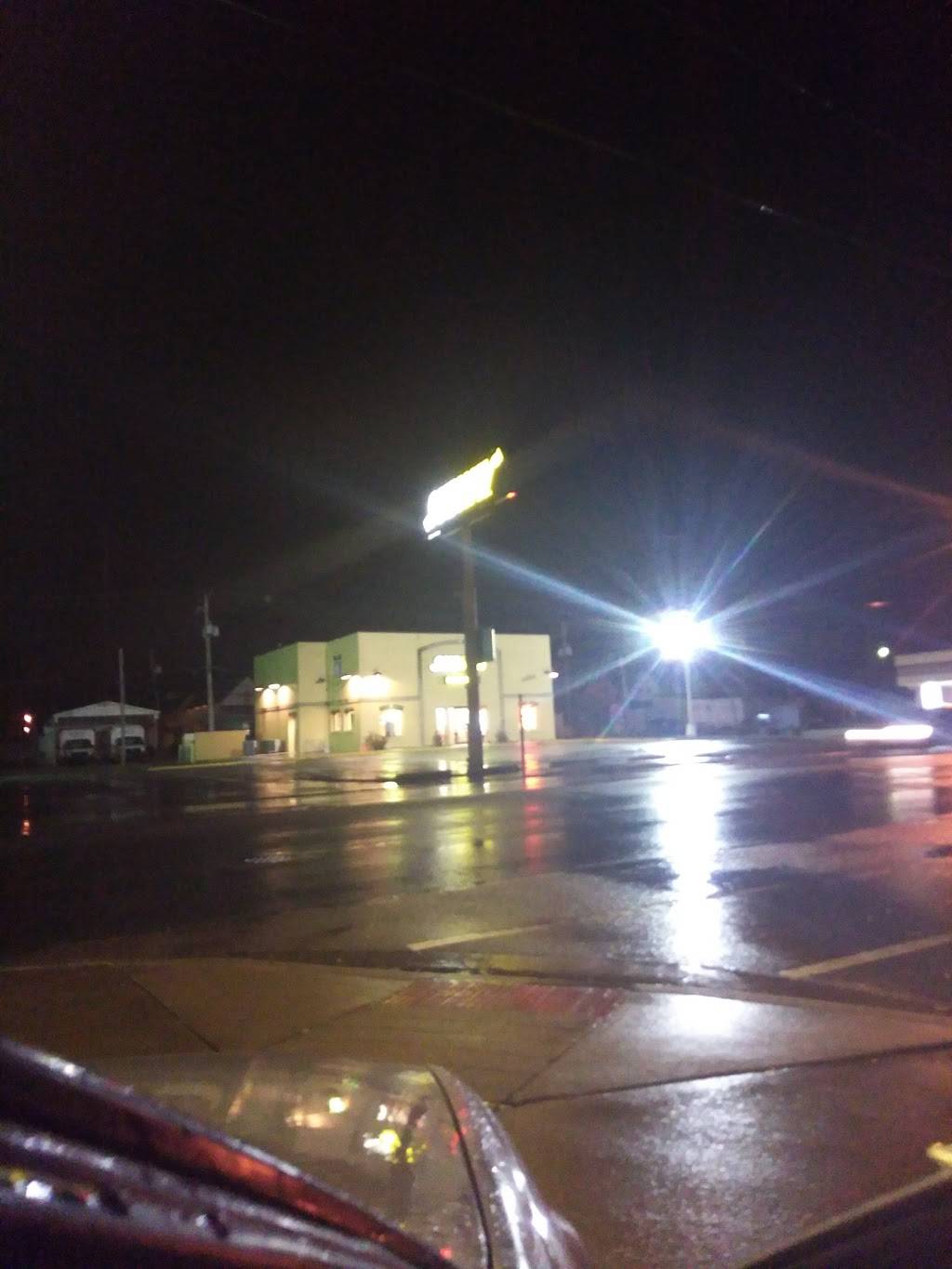 Subway | restaurant | 510 N St Joseph Ave, Evansville, IN 47712, USA | 8124230035 OR +1 812-423-0035